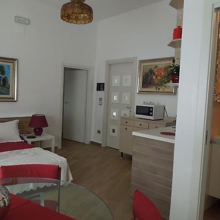 Willa A Casa Di Lucia Rzym Zewnętrze zdjęcie